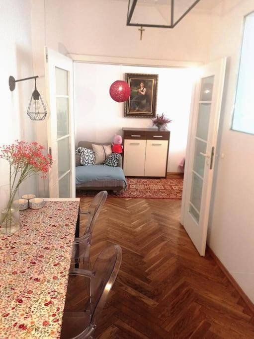 Appartement Old Praga Wi-Fi 300Mb à Varsovie Extérieur photo